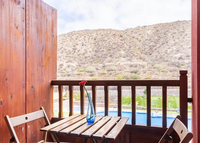 Apartment Home2book Cozy Mocan Pool View, El