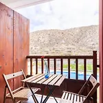 Appartement Home2book Cozy Mocan Pool View, El